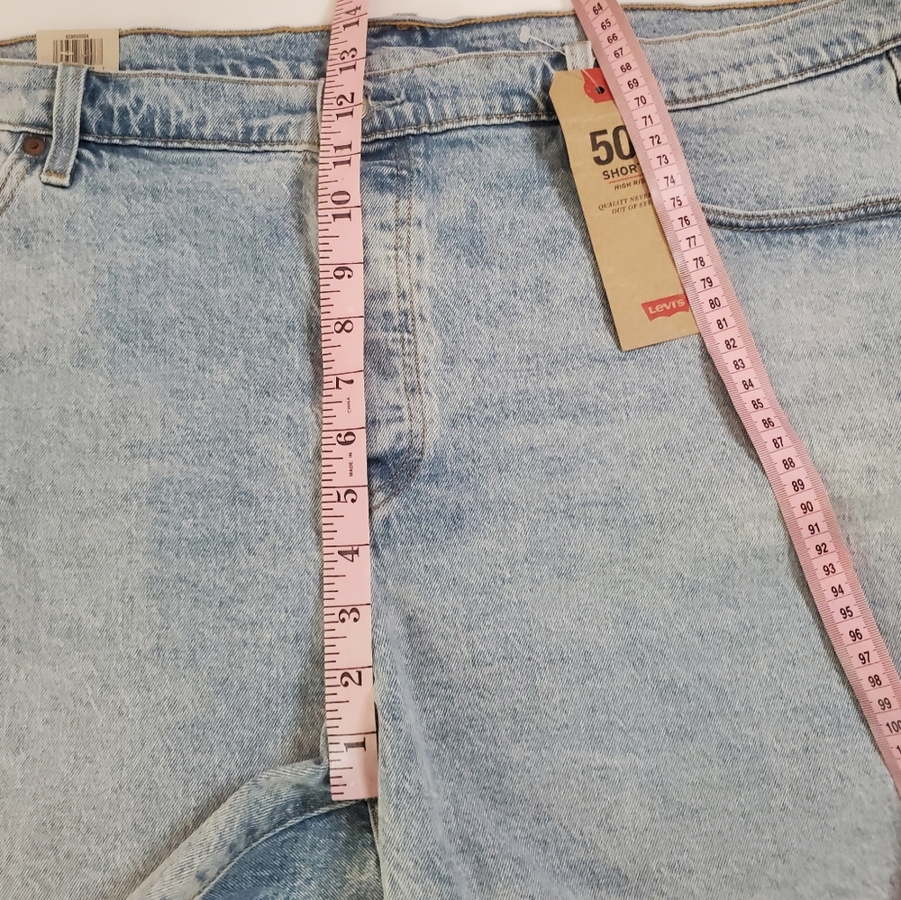 Levi high rise shorts - Picture 5 of 10
